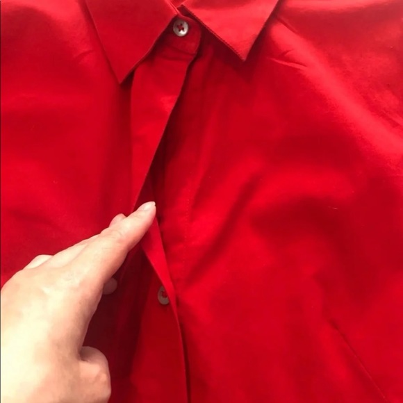 Red banana republic button up blouse - Picture 3 of 5